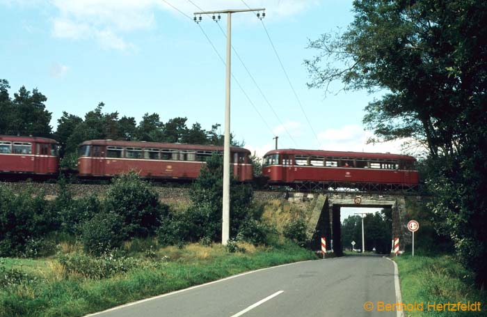 http://www.eisenbahn-nord.de/dbbilder/ablagewebalben/Goerde/images/368_25.09.80.jpg 