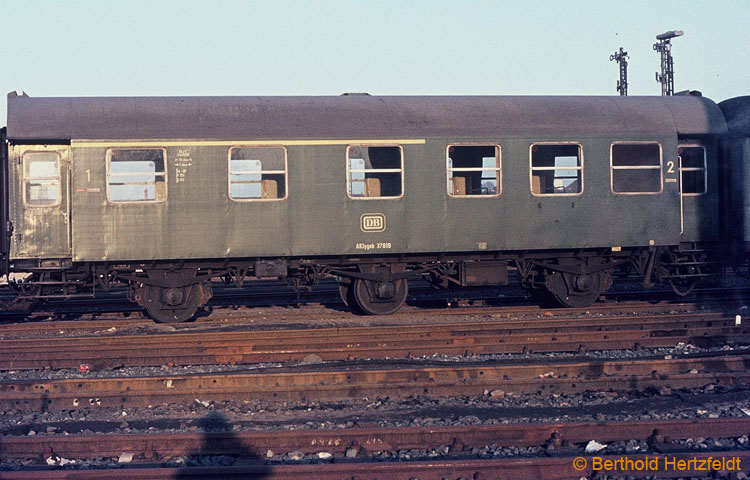 2_61_21.03.76